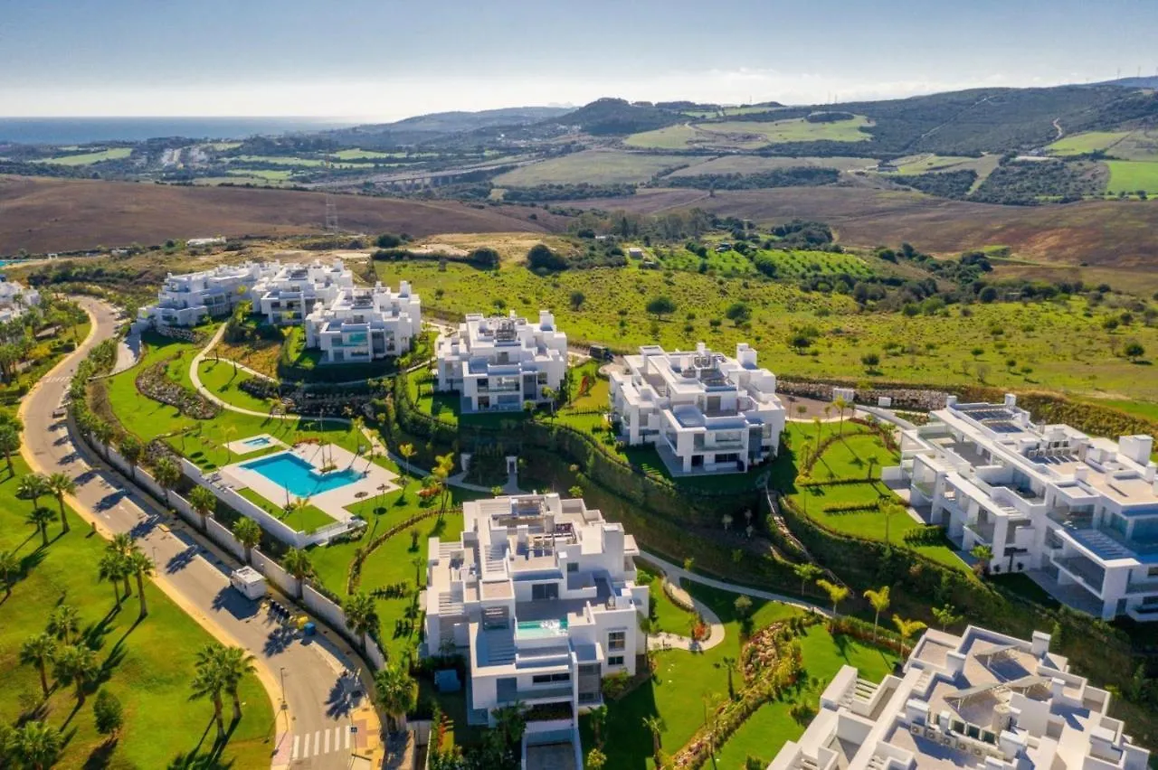Al-1514 - 3 Bedrooms Apartment Estepona