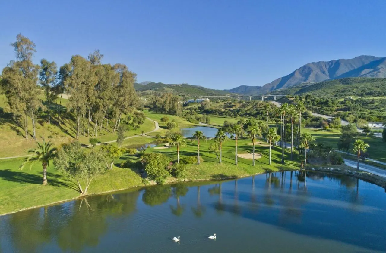 Al-1514 - 3 Bedrooms Apartment Estepona 0*,  Spain