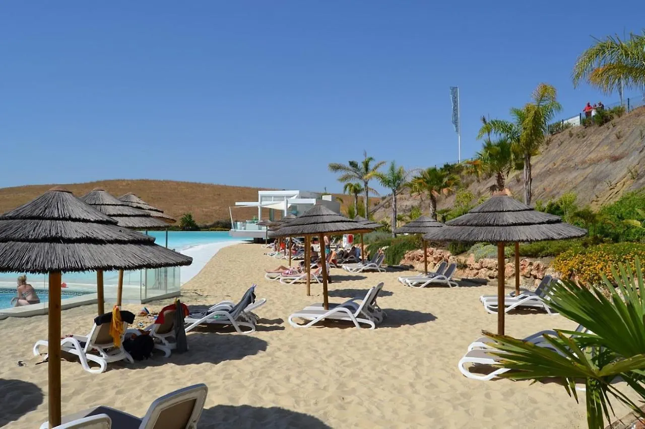 Al-1514 - 3 Bedrooms Apartment Estepona 0*,