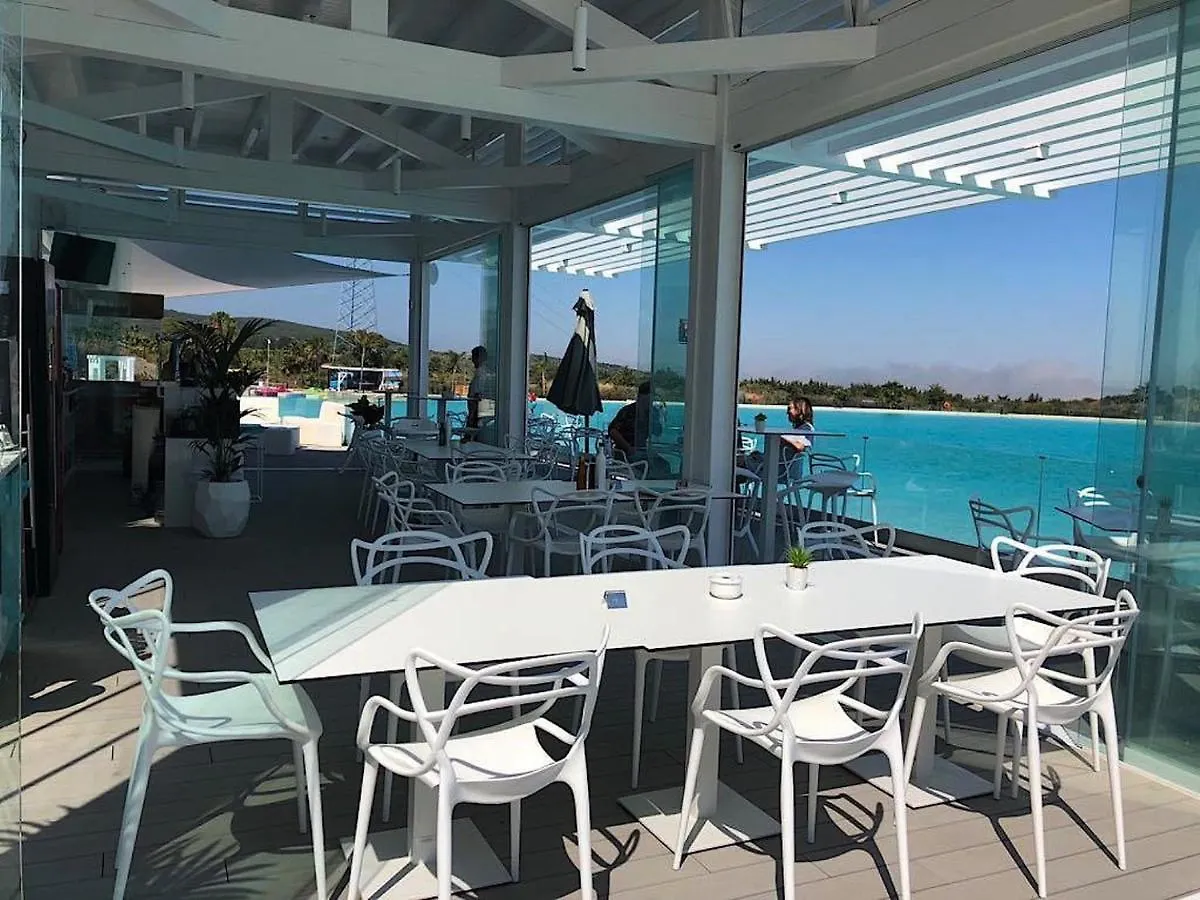 Al-1514 - 3 Bedrooms Apartment Estepona